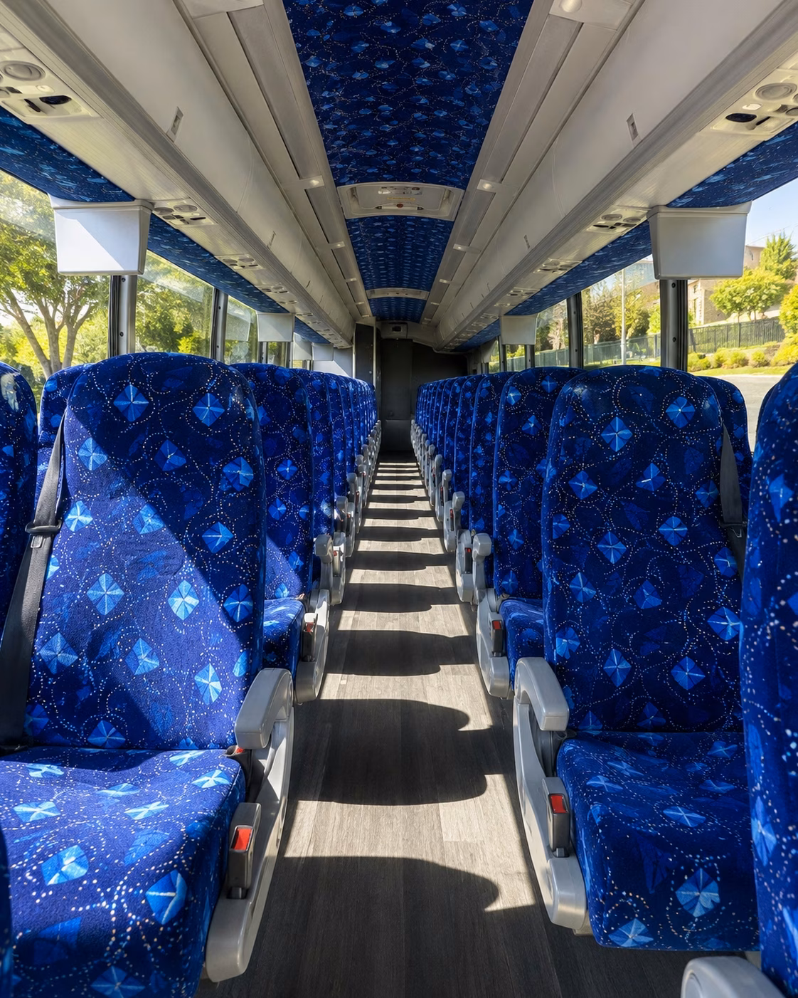 bend charter bus rentals for high desert museum field trips