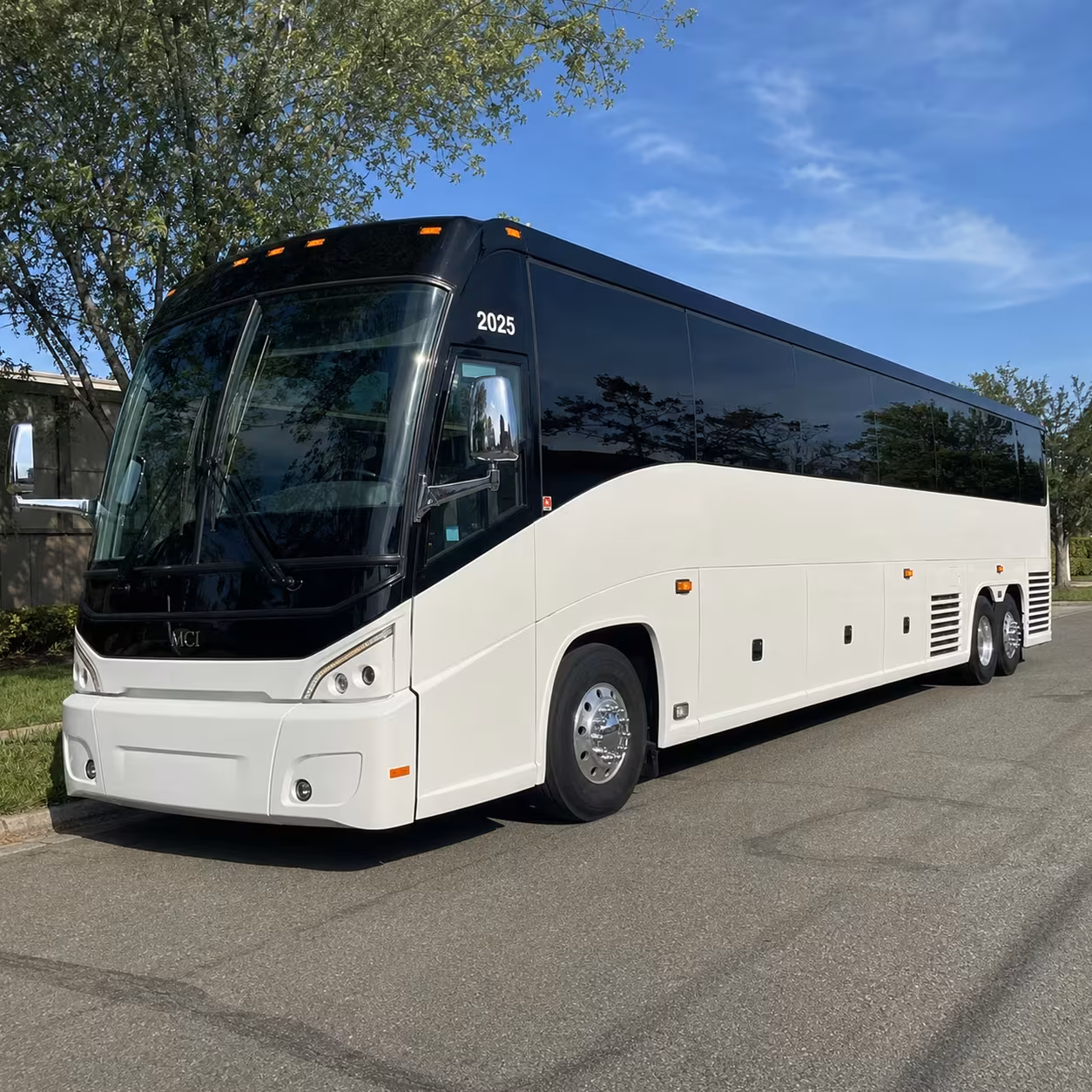bend corporate retreat bus rentals for multi day group travel
