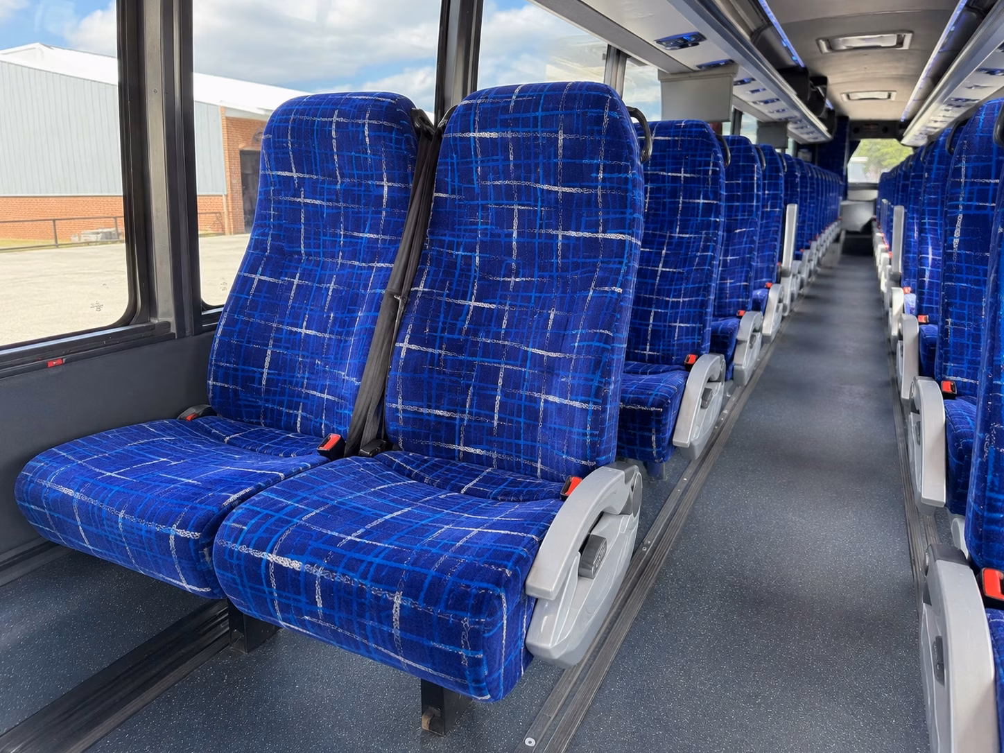 bus type and size change charter bus prices in bend oregon