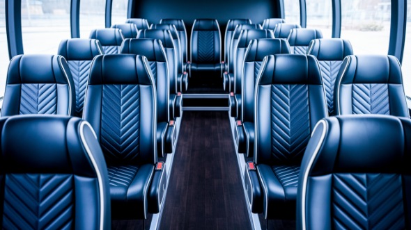 bend 18 passenger minibus rental