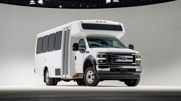 bend 18 passenger minibus