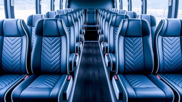 bend 20 passenger minibus rental