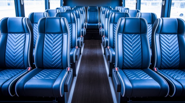 bend 25 passenger minibus rental