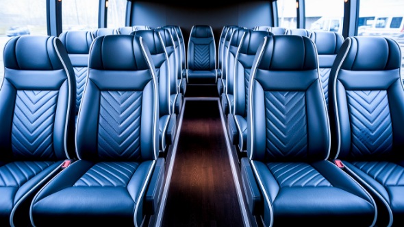 bend 28 passenger minibus rental
