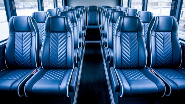 bend 35 passenger minibus rental