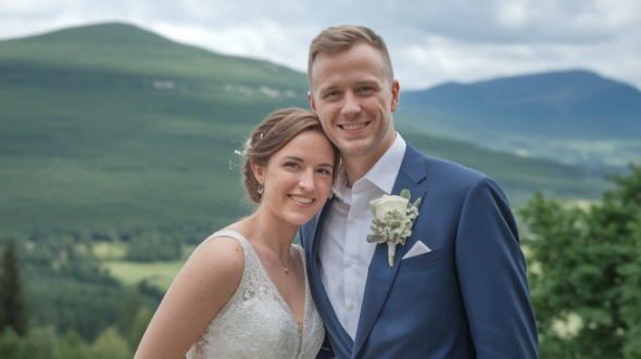 bend wedding charter bus rental